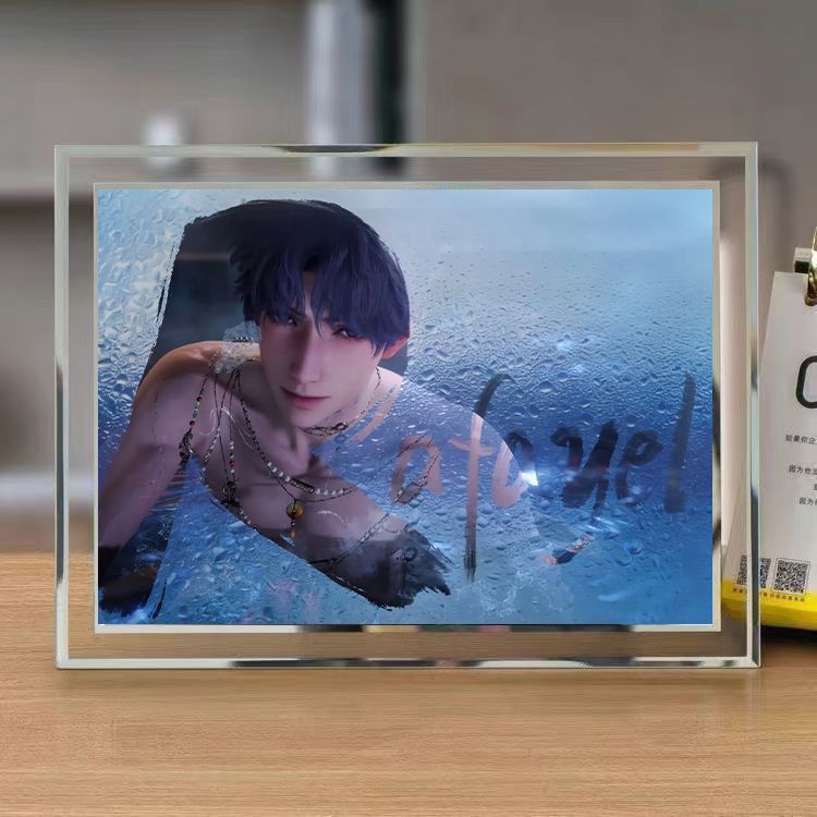 Love and Deepspace Xavier Sylu - đánh giá và giá Picture Frame